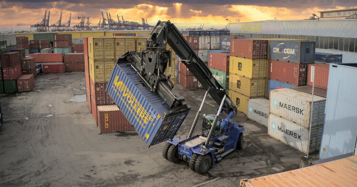 Kalmar Eco Reachstacker saving fuel at Vollers Hamburg GmbH